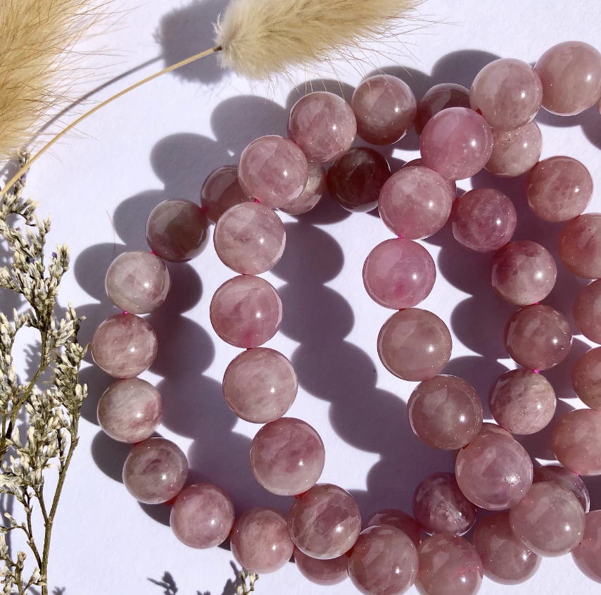 AAA+ Natural Madagascar Rose Pink Quartz Crystal TOP Quality Stone AAA+ Natural Madagascar Rose Pink Quartz Crystal TOP Quality Stone